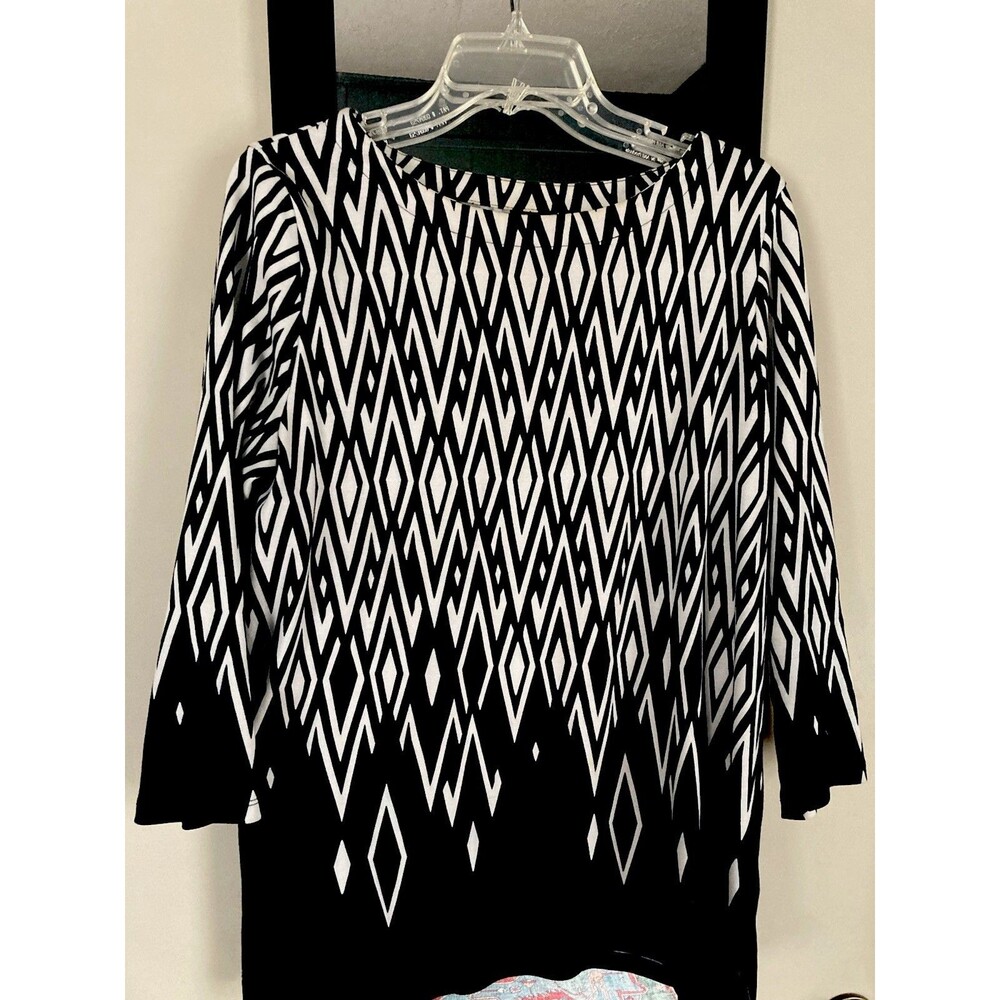 Rafaella Women’s Top XL Black & White Diamond Stretch Geometric Good Condition